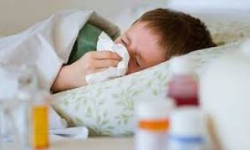سرماخوردگی یا آنفولانزا؟ تشخیص کلیدی برای سلامت کودک شما