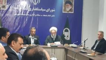 آیت‌الله معلمی: اتحاد ملت و تبعیت از رهبری رمز عبور از تهدیدهای دشمن است