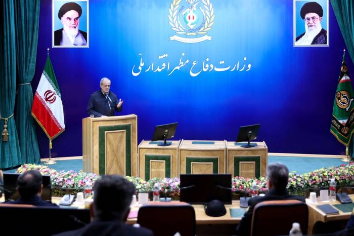 مدیریت جهادی؛ راهکاری جدید برای غلبه بر موانع اقتصادی