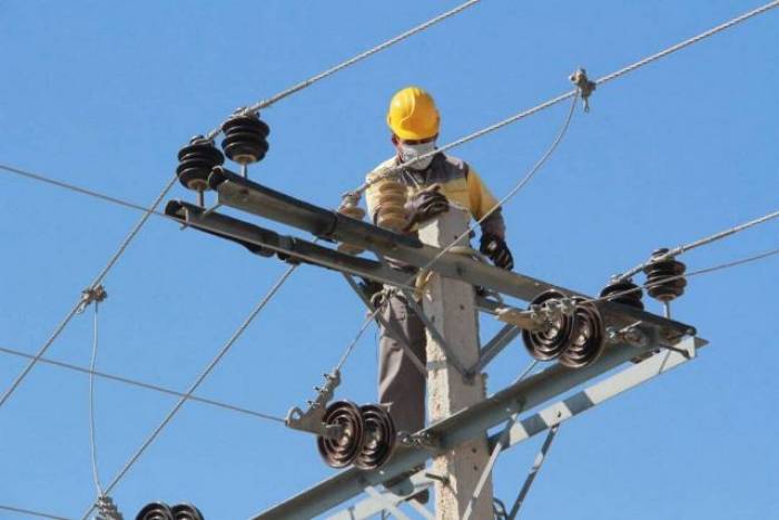 بیش از 5 هزار متر شبکه فشارمتوسط برق در شمال غرب اهواز احداث شد
