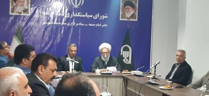 آیت‌الله معلمی: اتحاد ملت و تبعیت از رهبری رمز عبور از تهدیدهای دشمن است