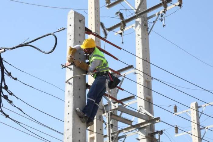 مصرف برق در کلانشهر اهواز از مرز ۲ هزار مگاوات عبور کرده است/ حفظ پایداری برق نیازمند مشارکت شهروندان است